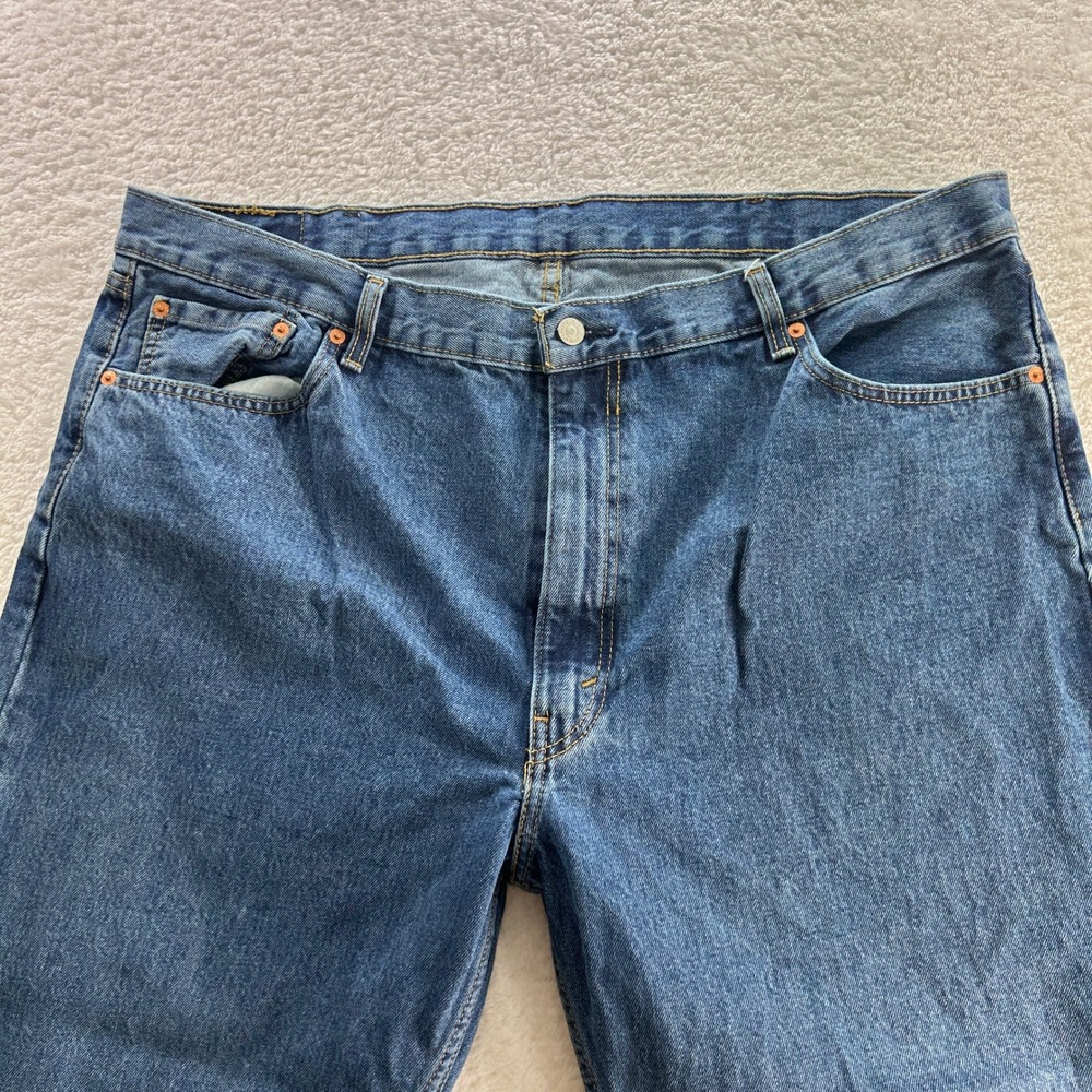 Levis 505 Regular Fit Straight Leg Mens Jeans Wash Blue 44x30 - Picture 8 of 9